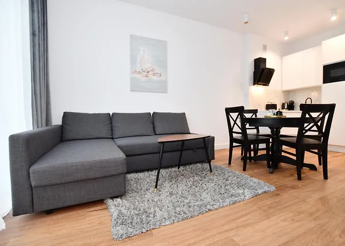 Sunset Resort, Nadmorska 106