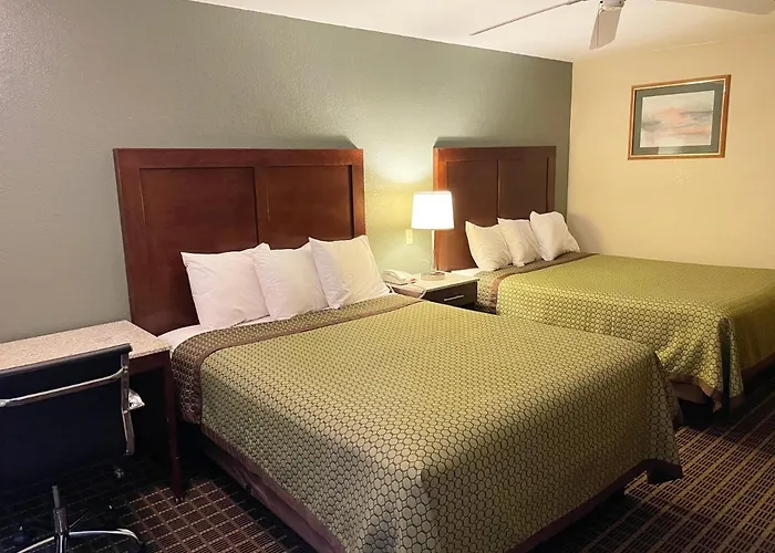 Motel: Great Western Inn & Suites