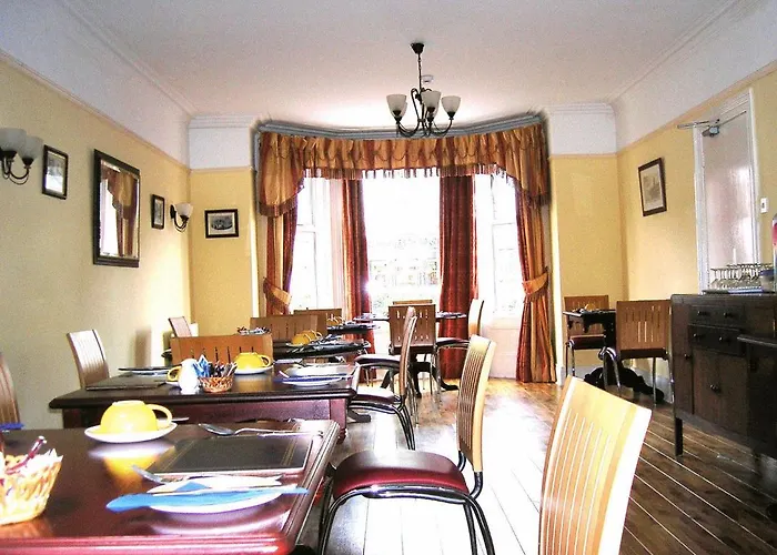 Guest house: All Seasons Guest House
