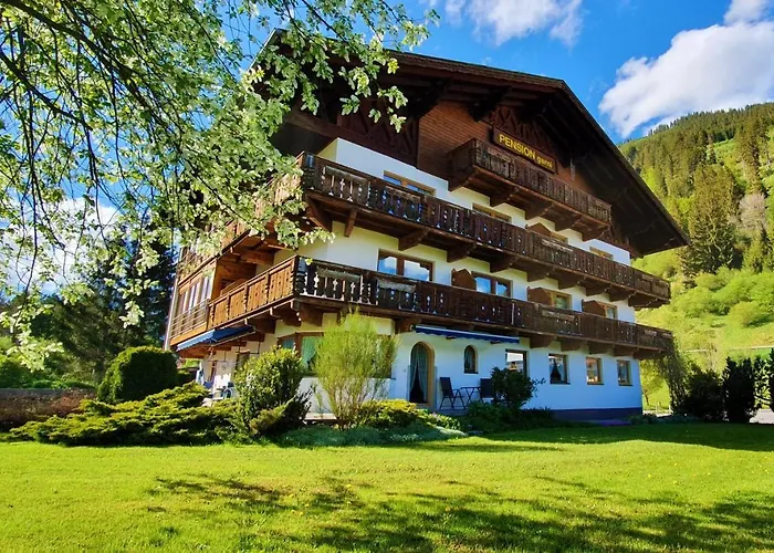 Centraal gelegen hotel: Pension Appartements Via Claudia