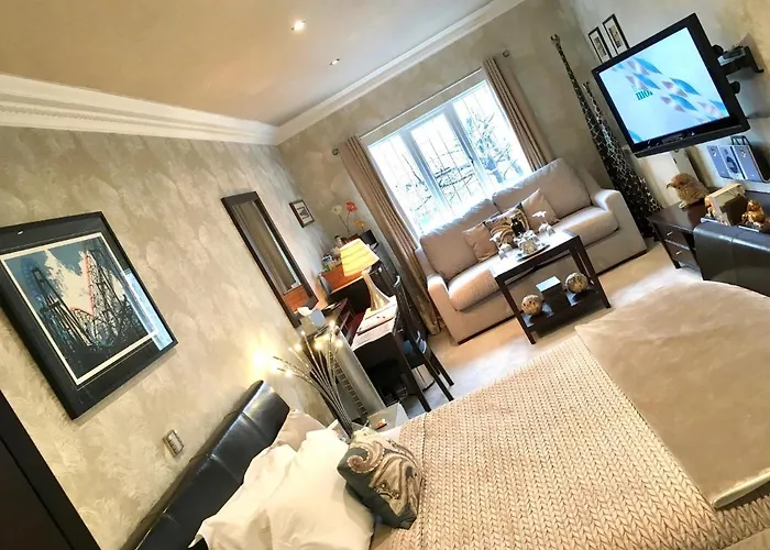 B&B only: Number One St Lukes