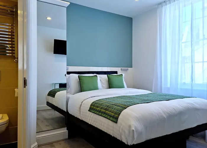 Apartment: 146 Studios