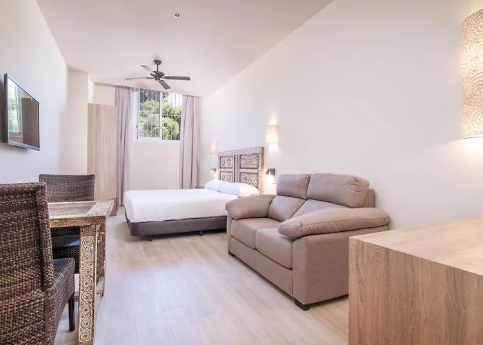 Tarifa Suites By Qhotels