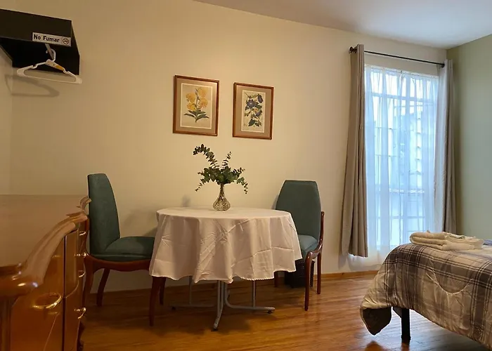 Casa de huéspedes: Nebraska Suites Wtc
