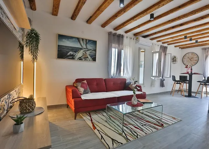 Split Inn Apartments