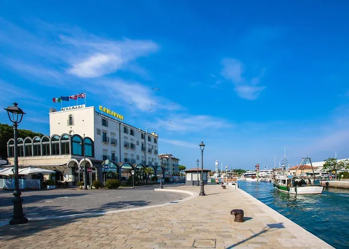 Hotel Con Piscina Miramare Ristorante Convegni