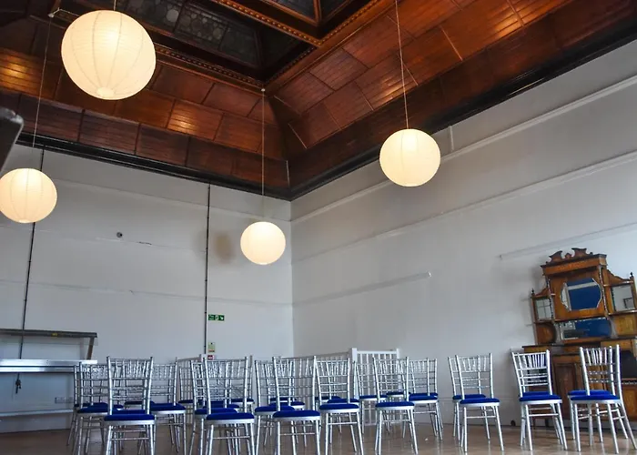 Cheap hotel: The Bank Hotel & Bistro