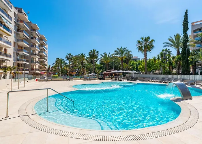 Rentalmar Salou Playa Family Suites & Pool