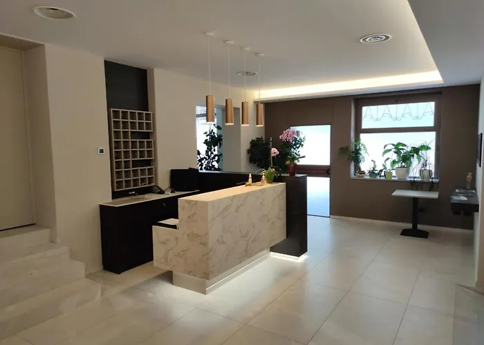 Hotel Emiliana