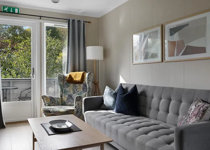  Master Apartment