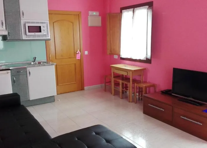 Apartamentos Las Rosas Cue