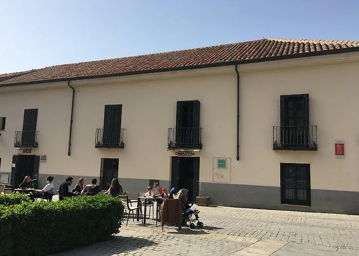 Albergue H Complutum Alcalá de Henares