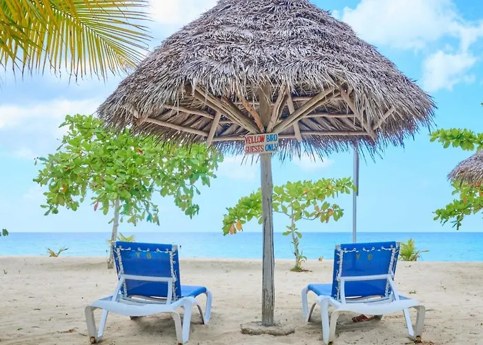 Hotel: Yellow Bird Sea