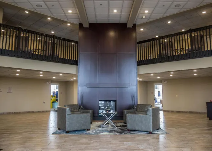 Luxury hotel only: Cobblestone Suites - Oshkosh