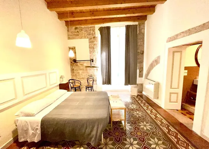  Palazzo Lupicini