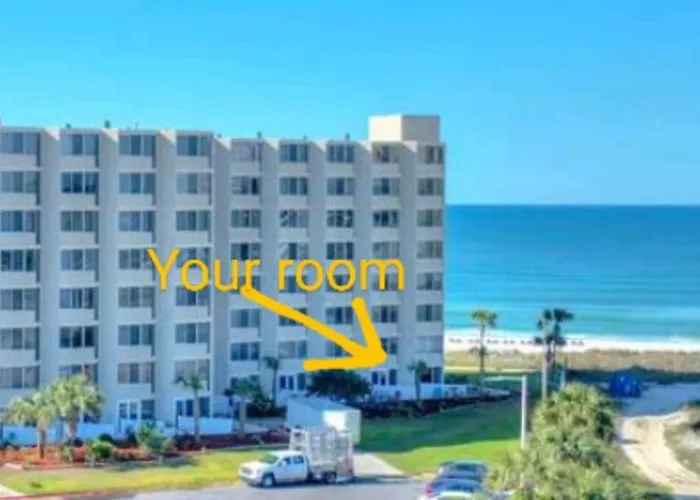 Beach hotel: Top Of The Gulf
