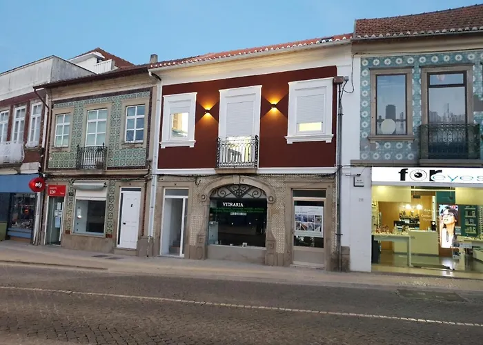 Henriqueta Maia Suits Ílhavo