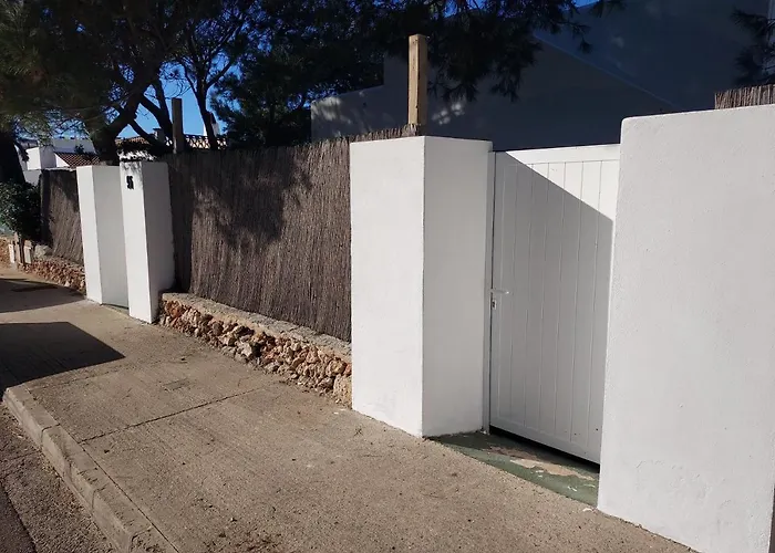 Apartamentos Delfines Cala Blanca 
