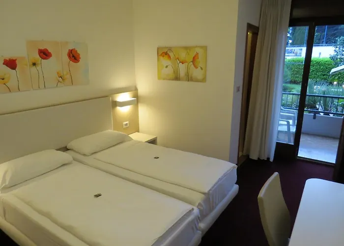 Hotel Villa Claudia Torbole Sul Garda