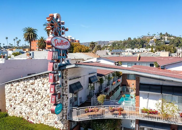 Central hotel: Hollywood Downtowner