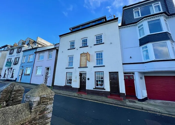 B&B only: Sampford Harbour Side Guest House