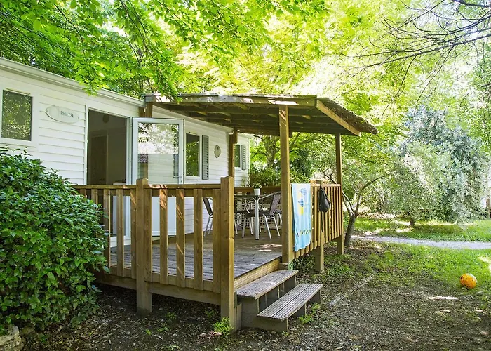 Hotel Camping Forcalquier les Routes de Provence