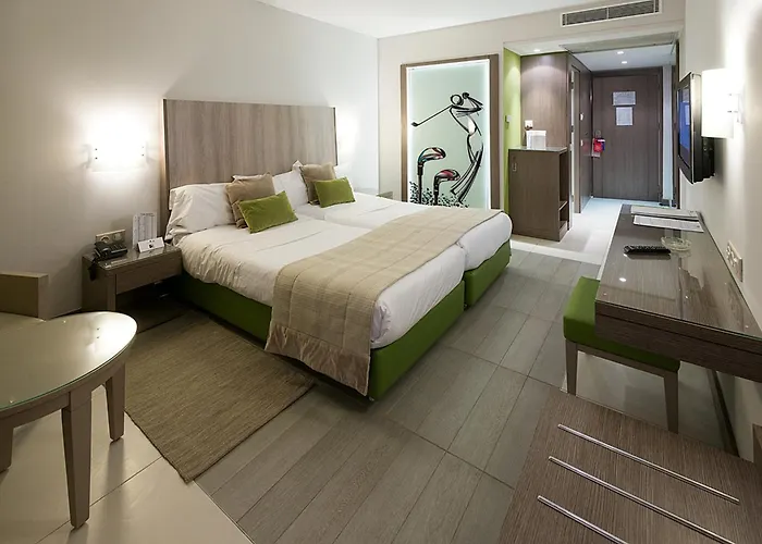 Golf Royal Hotel