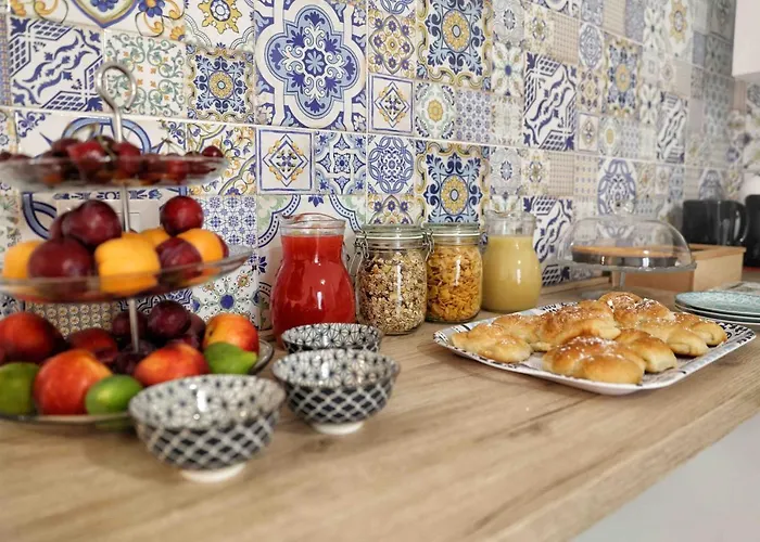 Madrice 66 Central Rooms