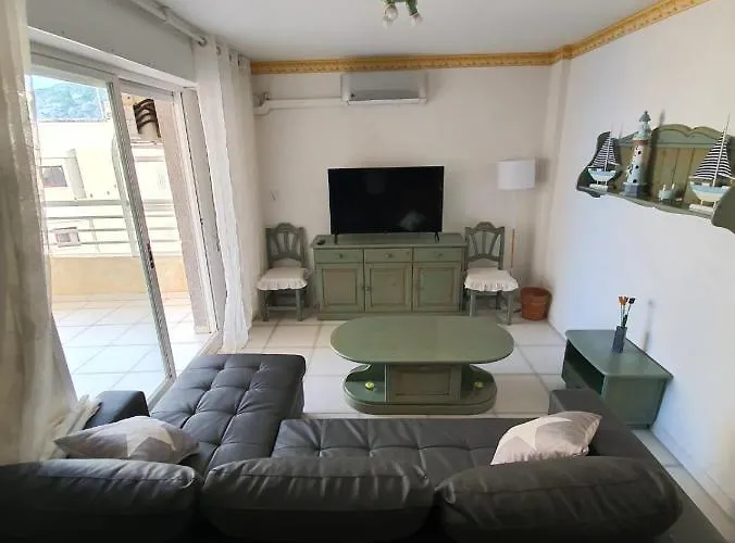 Apartamento Aquarium Park, 1ª linea de playa, piscina privada, aire acondicionado y wifi de alta velocidad Calpe