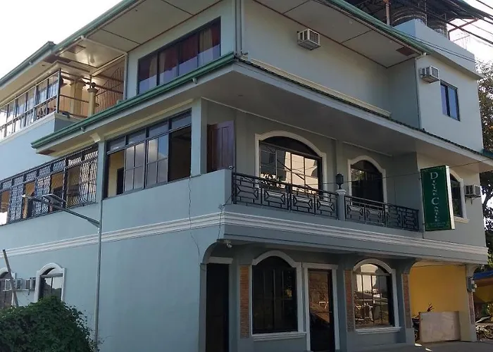 Divine Castle Travelers Inn