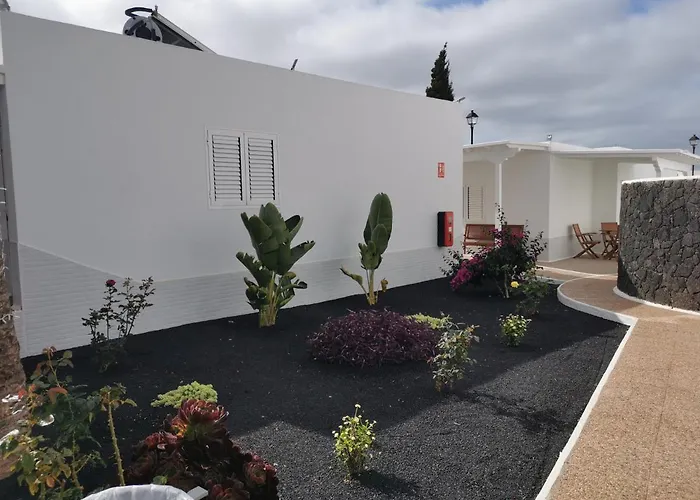 Apartamentos Anjomacar B