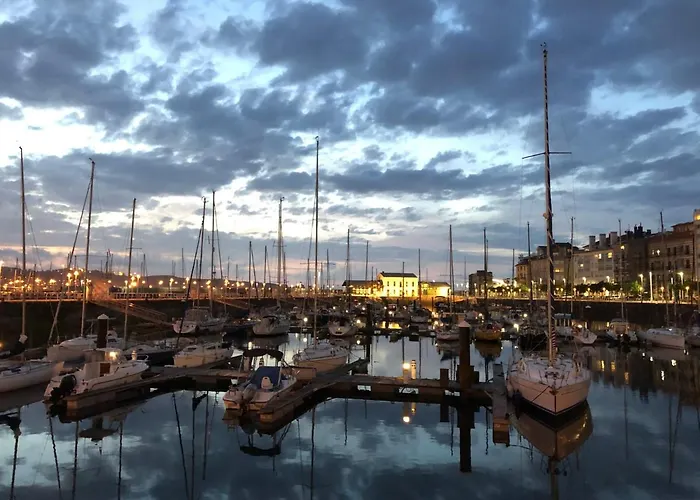 Hotel familiar: Alojamientos Muelle de Gijón