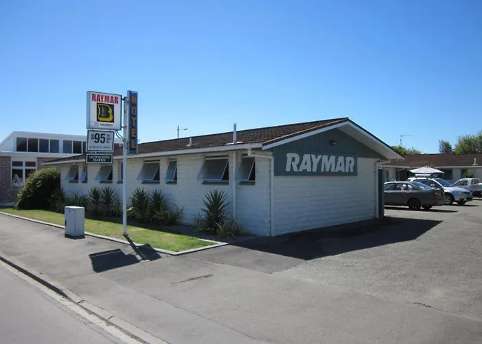 Cheap hotel: Raymar Motor Inn