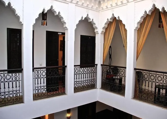  Riad Dialna