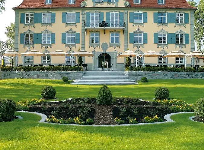 4-Sterne-Hotel: Schloss Neutrauchburg