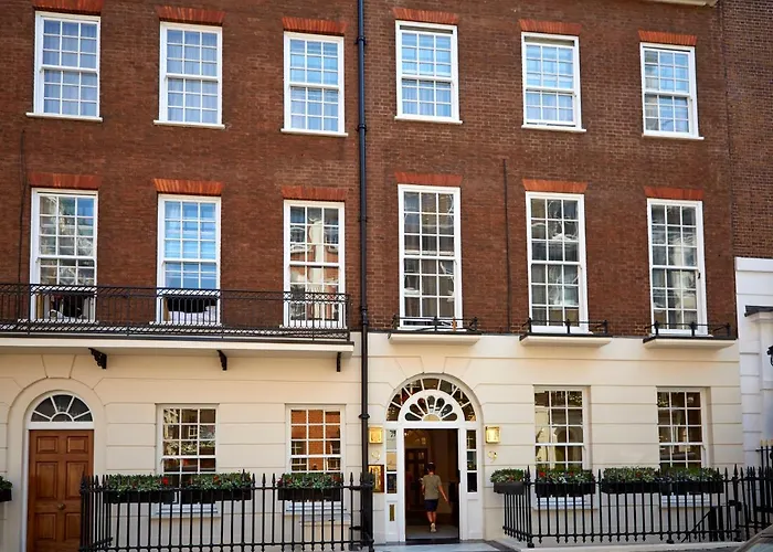 9 Hertford Street - 4 Stars Visitengland