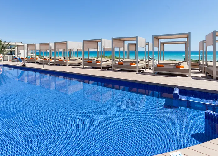 Aparthotel Zafiro Bahia à Playa de Muro 