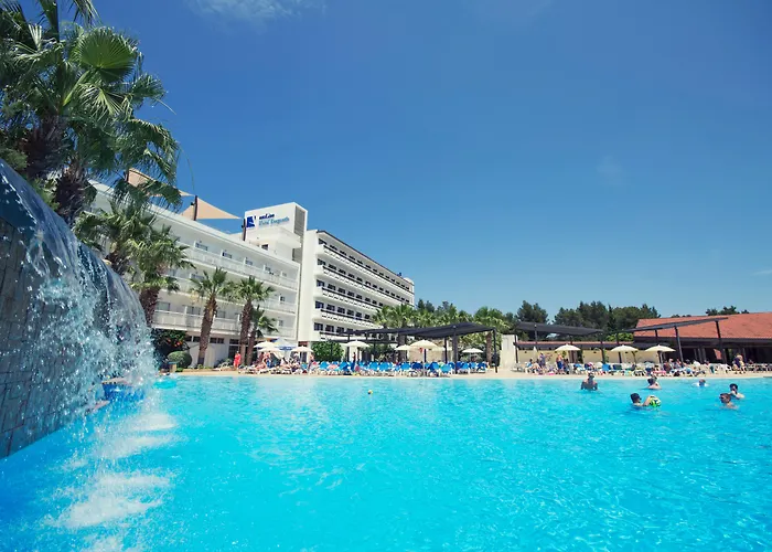 Hotel con tenis: Azuline Hotel Bergantin