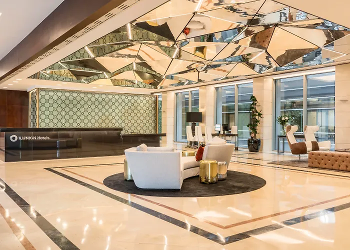 Hotel cerca del aeropuerto: Ilunion Málaga