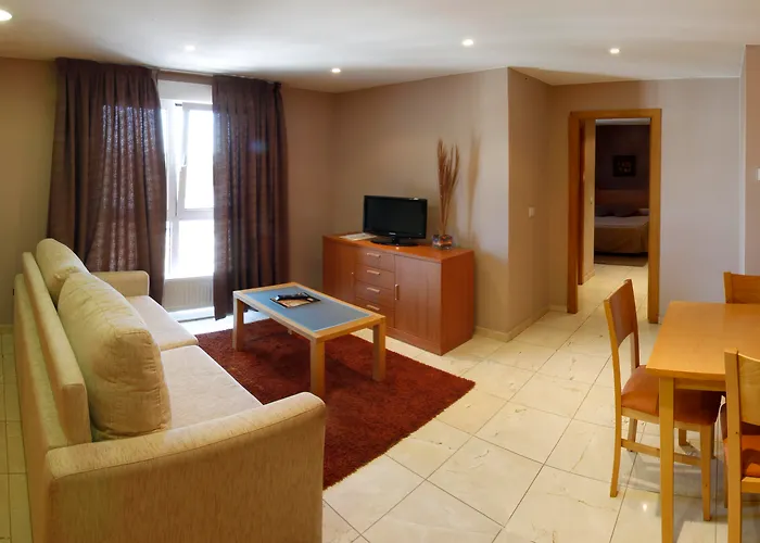 Apartamentos Ciudad De