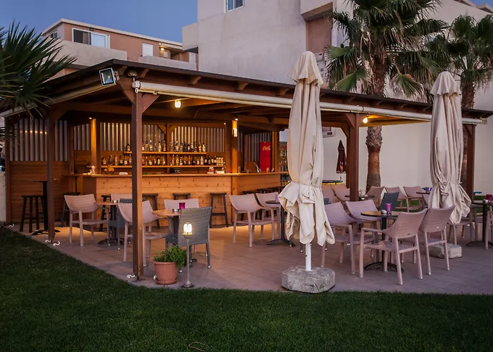 Resort: Ilian Beach & Apartments