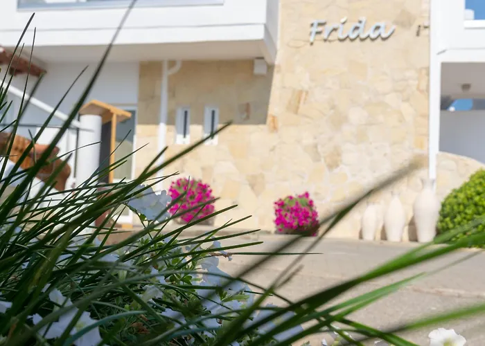 Apart hotel: Frida Apartments