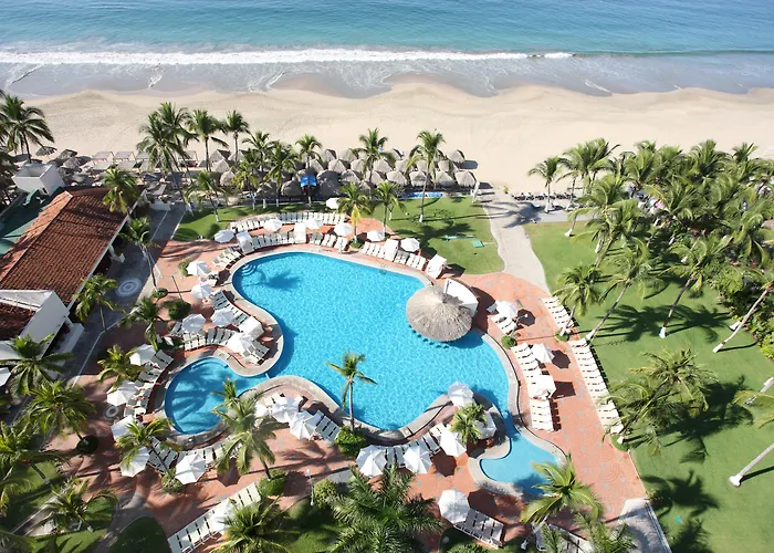Luxury hotel only: Emporio Ixtapa