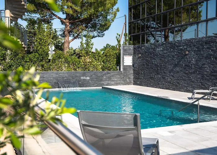 Resort: Radisson Hotel Aix En Provence