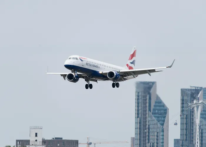 Holiday Inn Express London - Excel By Ihg