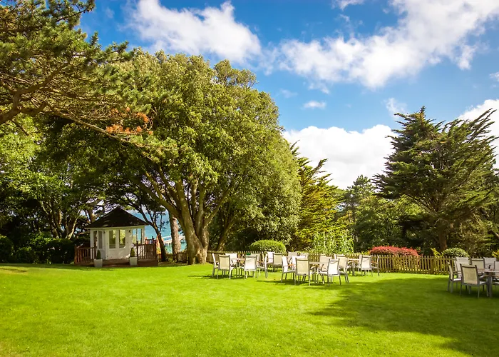 Hotel with pool: Chine Hotel