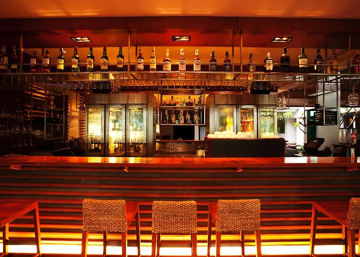 Luxury hotel only: Twinpalms Surin Beach Phuket