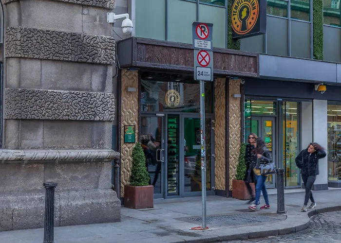 Hotel with pool: Temple Bar Inn