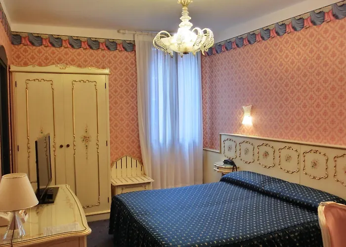 Hotel barato: Hotel Diana