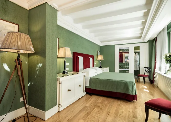 Hotel with view: Hotel Regency - Small Luxury Hotels Of The World